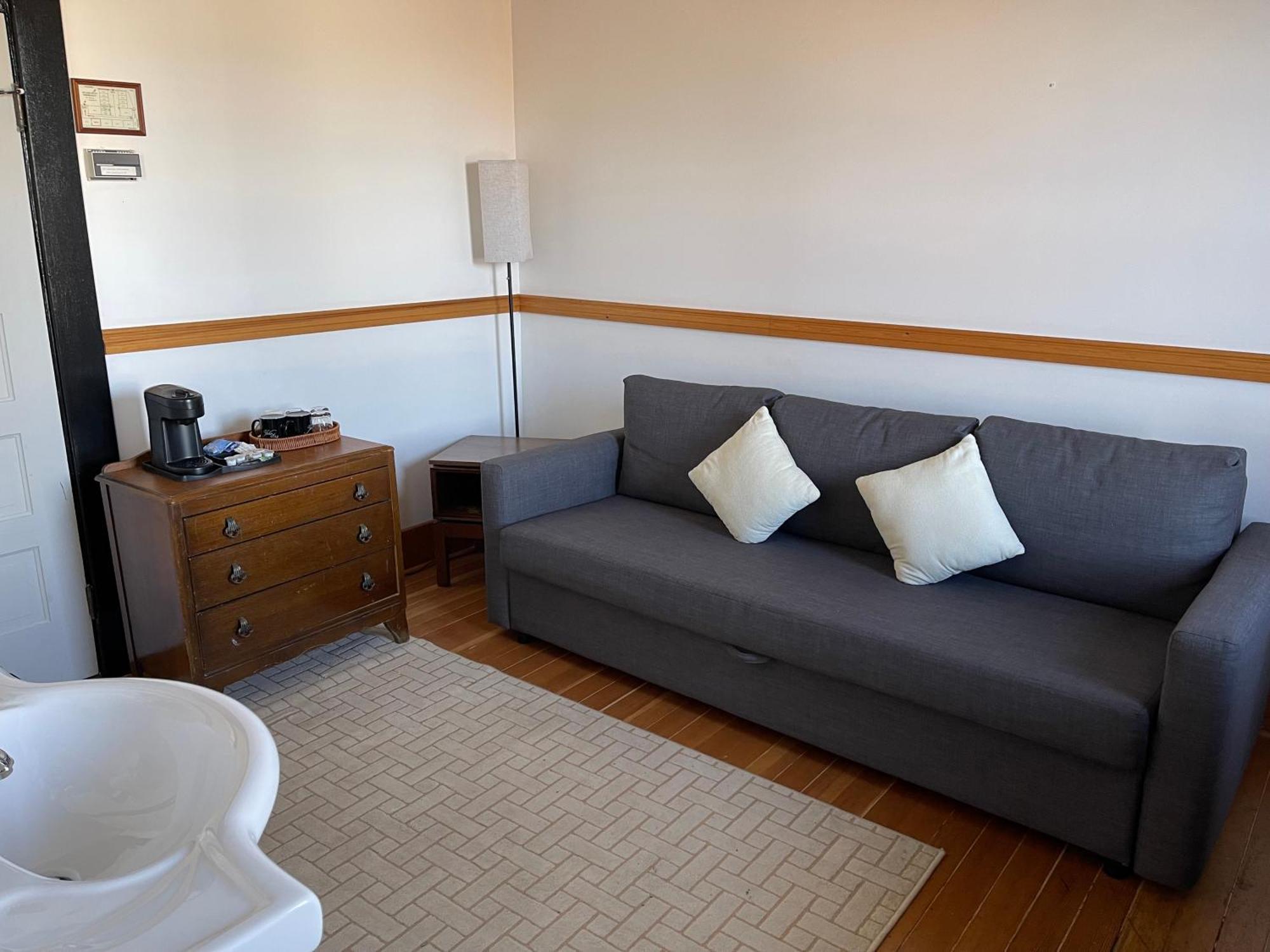 Royal Hotel Chilliwack Zewnętrze zdjęcie