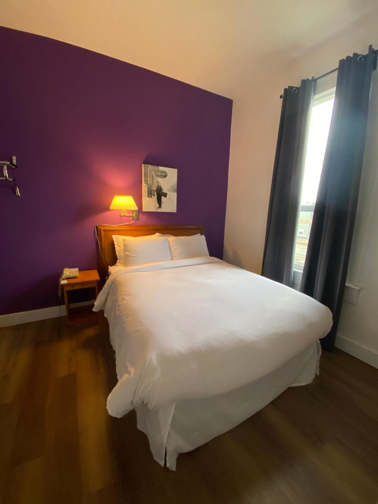 Royal Hotel Chilliwack Zewnętrze zdjęcie