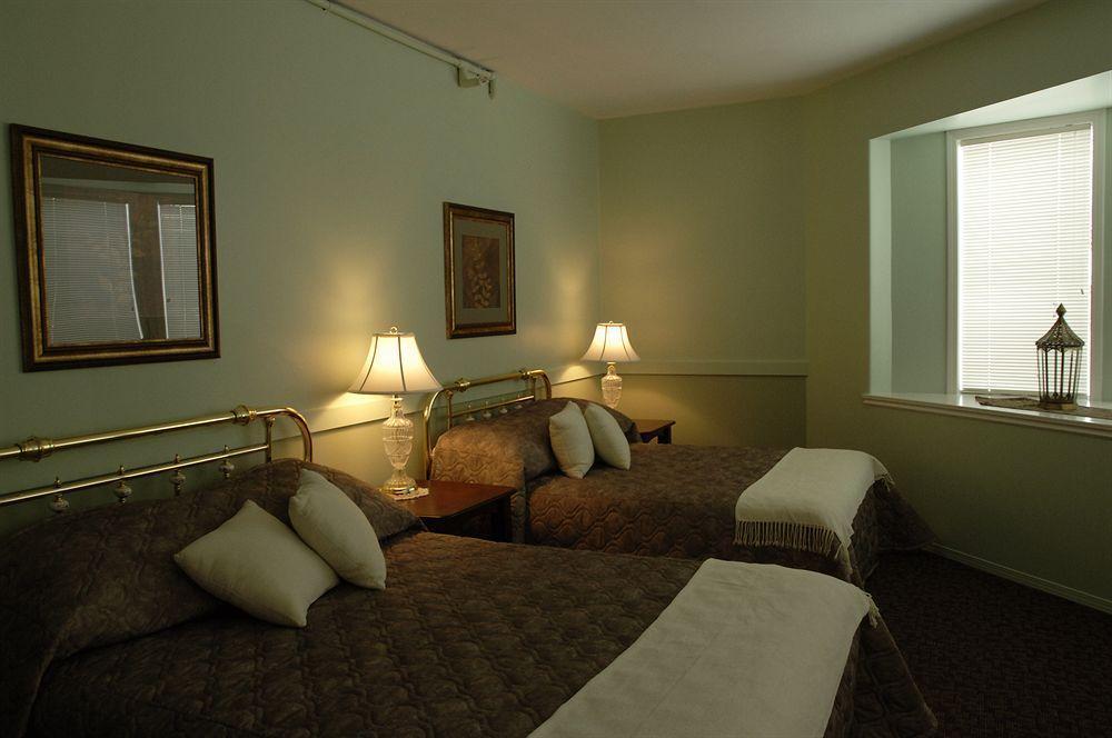 Royal Hotel Chilliwack Zewnętrze zdjęcie