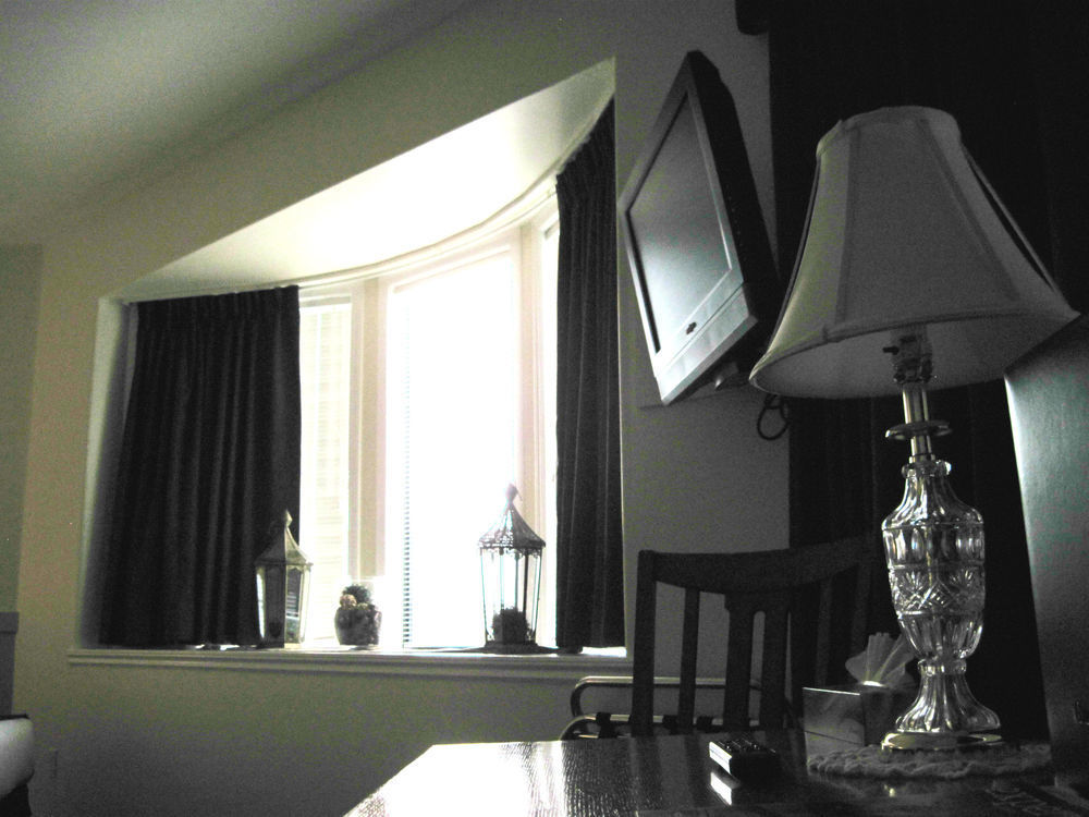 Royal Hotel Chilliwack Zewnętrze zdjęcie